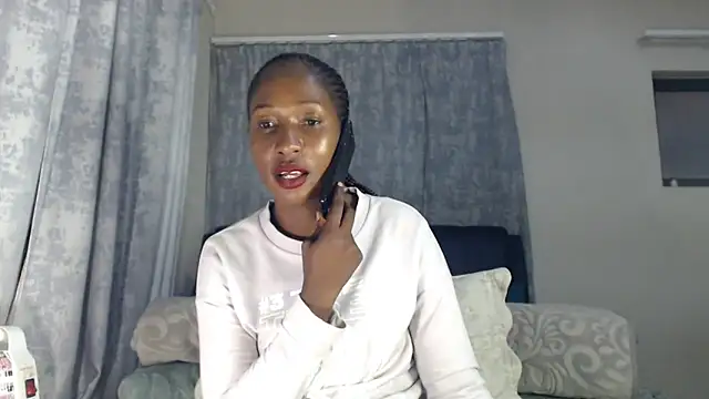 leanna23 online show from 11-20-25, 04:51