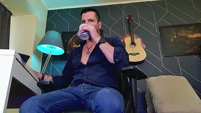 ChrisKox online show from 03-25-26, 03:11