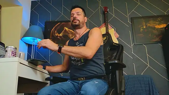 ChrisKox online show from 10-12-25, 09:49