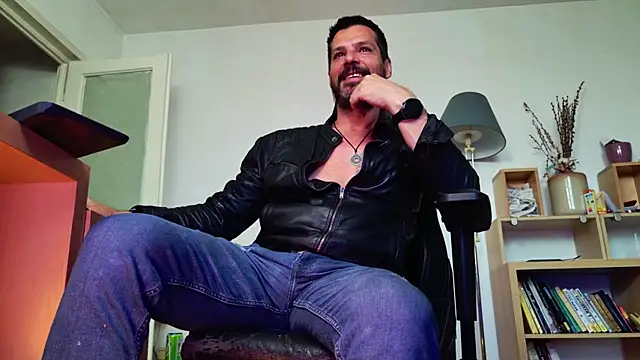 Snapshot of ChrisKox chatting on 06-02-26, 05:13 ChrisKox online show from 06-02-26, 05:13