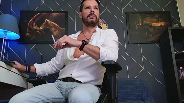 ChrisKox online show from 10-26-25, 03:40