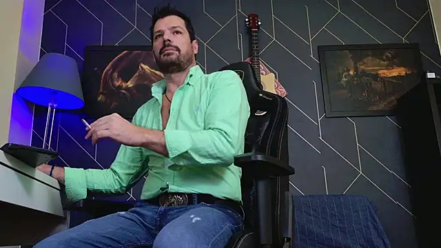 ChrisKox online show from 11-28-25, 05:18