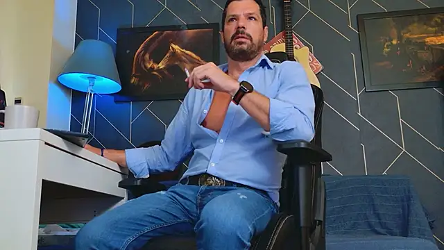 ChrisKox online show from 09-25-25, 05:24