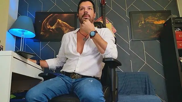 ChrisKox online show from 10-10-25, 05:08