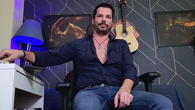 ChrisKox online show from 11-21-25, 06:07