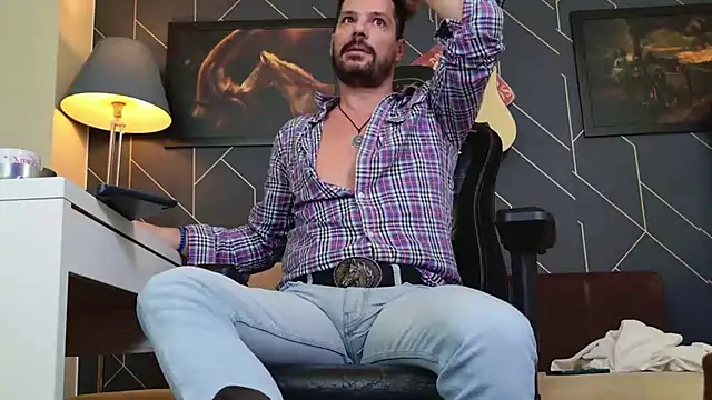 ChrisKox online show from 12-13-25, 08:04