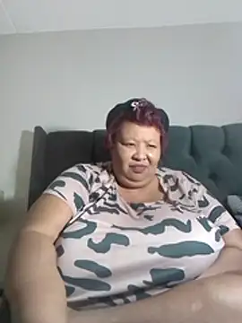 Snapshot of nancy111 chatting on 07-17-26, 03:04 nancy111 online show from 07-17-26, 03:04