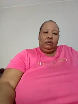 Snapshot of nancy111 chatting on 06-24-26, 01:43 nancy111 online show from 06-24-26, 01:43