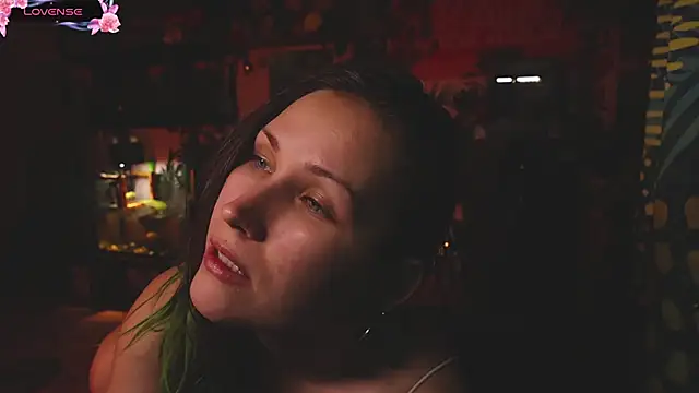 Dead Butterfly online show from 10-27-25, 02:23