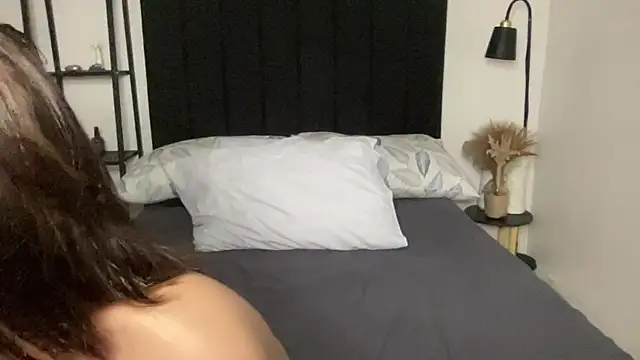 your bianca69 online show from 06-18-26, 12:42