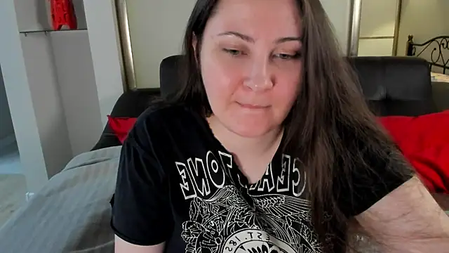 Snapshot of MarySwon chatting on 03-18-25, 08:26 MarySwon online show from 03-18-25, 08:26