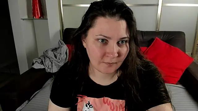 Snapshot of MarySwon chatting on 10-10-25, 05:03 MarySwon online show from 10-10-25, 05:03