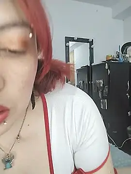 Snapshot of Natashayuu chatting on 06-21-26, 06:57 Natashayuu online show from 06-21-26, 06:57