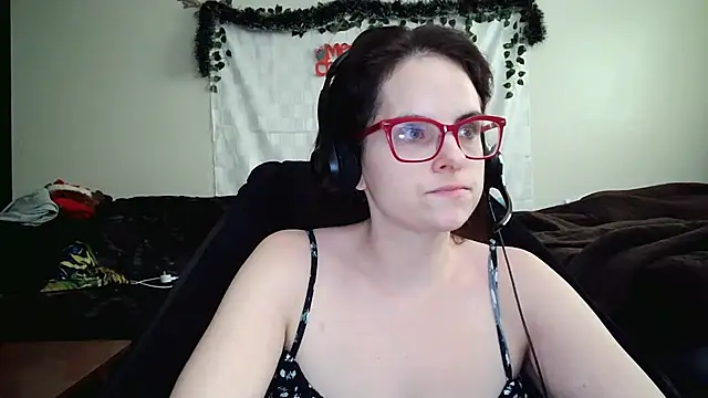 JessaBella online show from 12-15-25, 04:46