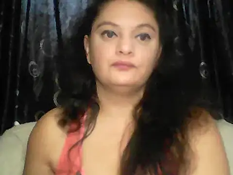 Snapshot of sweetnessangel chatting on 02-19-25, 08:01 sweetnessangel online show from 02-19-25, 08:01