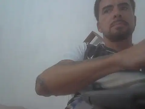 Snapshot of el_principe_hot chatting on 02-23-26, 04:25 el principe hot online show from 02-23-26, 04:25