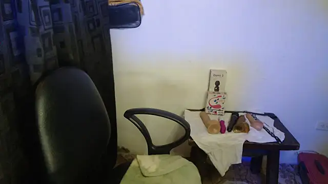 Snapshot of kattydirtylol chatting on 02-28-26, 10:09 kattydirtylol online show from 02-28-26, 10:09