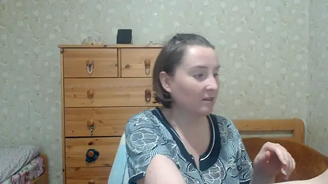 Smart Rose online show from 09-28-25, 02:02