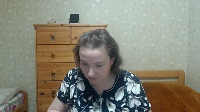 Smart Rose online show from 11-16-25, 01:27