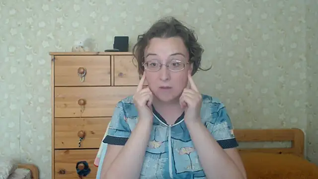 Snapshot of Smart_Rose chatting on 07-09-26, 01:10 Smart Rose online show from 07-09-26, 01:10