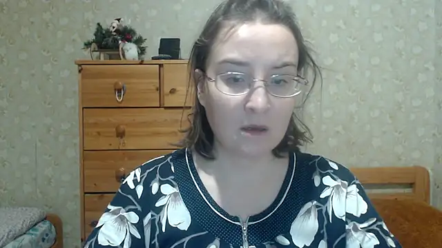 Snapshot of Smart_Rose chatting on 02-05-26, 03:30 Smart Rose online show from 02-05-26, 03:30