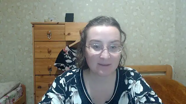 Smart Rose online show from 11-17-25, 05:39