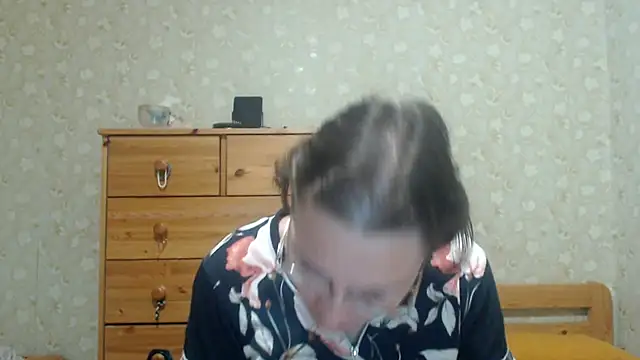 Snapshot of Smart_Rose chatting on 07-03-26, 10:05 Smart Rose online show from 07-03-26, 10:05