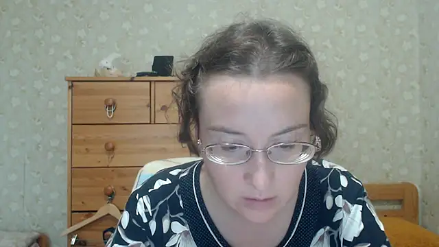 Snapshot of Smart_Rose chatting on 06-04-26, 04:11 Smart Rose online show from 06-04-26, 04:11