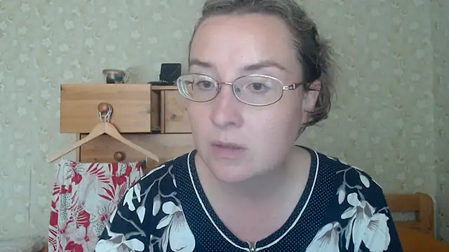 Snapshot of Smart_Rose chatting on 07-20-26, 12:40 Smart Rose online show from 07-20-26, 12:40