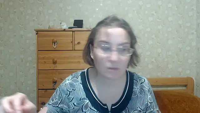 Snapshot of Smart_Rose chatting on 02-26-26, 06:30 Smart Rose online show from 02-26-26, 06:30