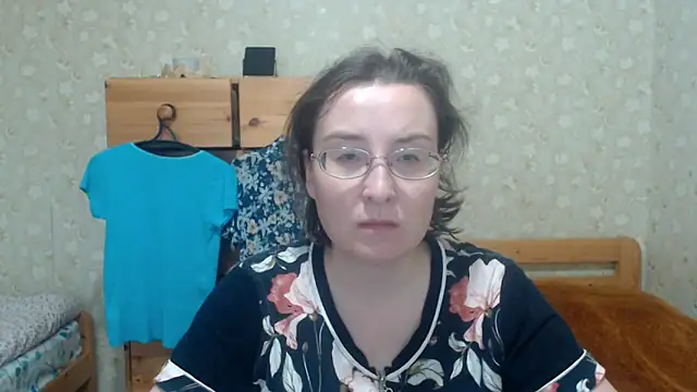 Smart Rose online show from 10-26-25, 10:48