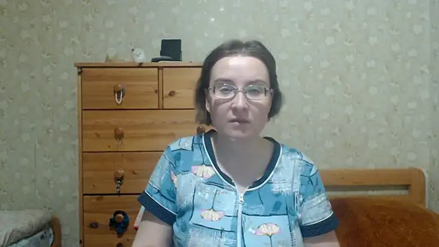 Snapshot of Smart_Rose chatting on 02-23-26, 04:07 Smart Rose online show from 02-23-26, 04:07