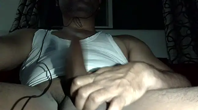 Snapshot of Blackswinger chatting on 02-26-25, 08:36 Blackswinger online show from 02-26-25, 08:36