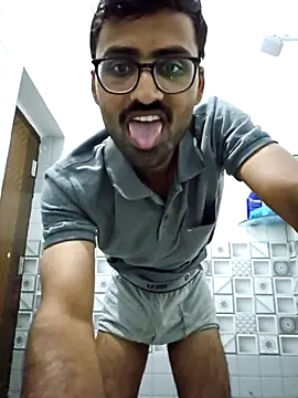 Snapshot of krishna8035 chatting on 09-27-25, 02:56 krishna8035 online show from 09-27-25, 02:56