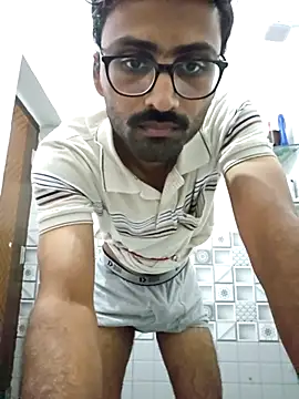 Snapshot of krishna8035 chatting on 10-28-25, 08:24 krishna8035 online show from 10-28-25, 08:24