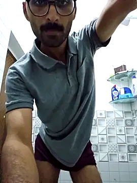 Snapshot of krishna8035 chatting on 09-18-25, 02:20 krishna8035 online show from 09-18-25, 02:20