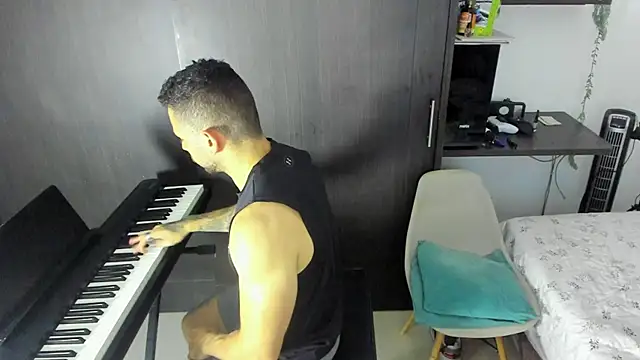 logan smith online show from 05-25-26, 11:47