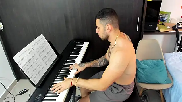 logan smith online show from 12-18-25, 12:42