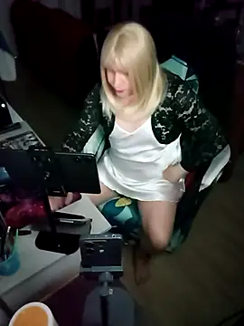Snapshot of JulietteMaitresse chatting on 05-02-26, 07:46 JulietteMaitresse online show from 05-02-26, 07:46