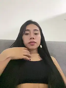 Snapshot of aimi_art1 chatting on 02-08-25, 02:36 aimi art1 online show from 02-08-25, 02:36