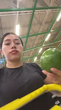 Snapshot of aimi_art1 chatting on 11-04-25, 10:57 aimi art1 online show from 11-04-25, 10:57