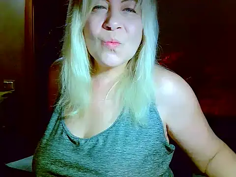 Snapshot of AgoniA7 chatting on 05-22-26, 06:50 AgoniA7 online show from 05-22-26, 06:50