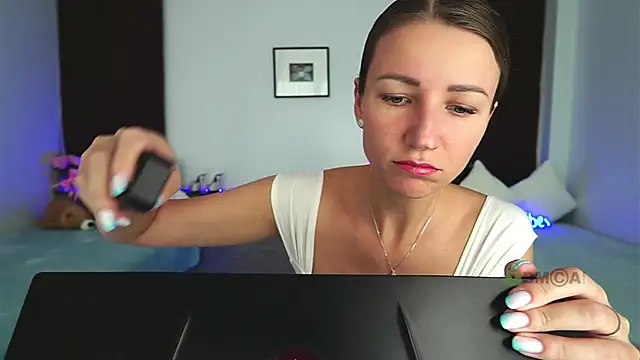 Snapshot of _Anna_Shine_ chatting on 12-14-24, 07:07 Anna Shine online show from 12-14-24, 07:07