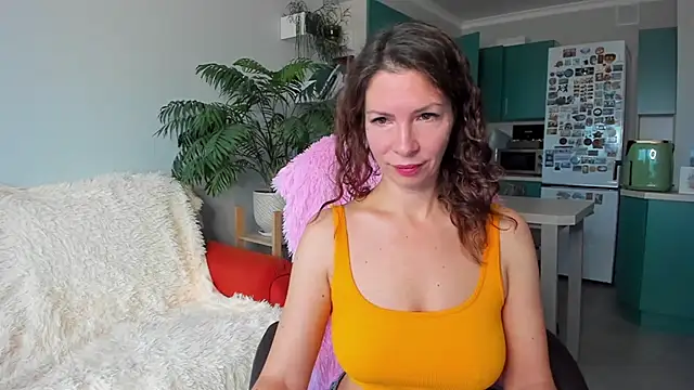 ChristinaGlory online show from 10-24-25, 08:02