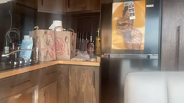 Snapshot of Sad1st1kSadie chatting on 02-21-26, 10:23 Sad1st1kSadie online show from 02-21-26, 10:23