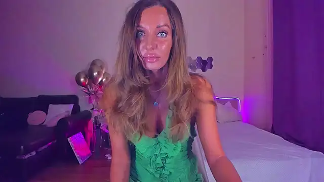 EmmaAbramson online show from 12-04-25, 04:50