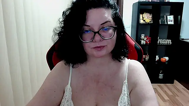 MissTroublle online show from 02-20-26, 11:23