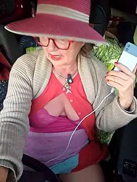 Snapshot of MucMilf59 chatting on 06-06-26, 08:14 MucMilf59 online show from 06-06-26, 08:14
