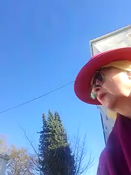 Snapshot of MucMilf59 chatting on 12-19-25, 11:56 MucMilf59 online show from 12-19-25, 11:56