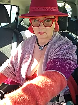 Snapshot of MucMilf59 chatting on 11-04-25, 09:24 MucMilf59 online show from 11-04-25, 09:24